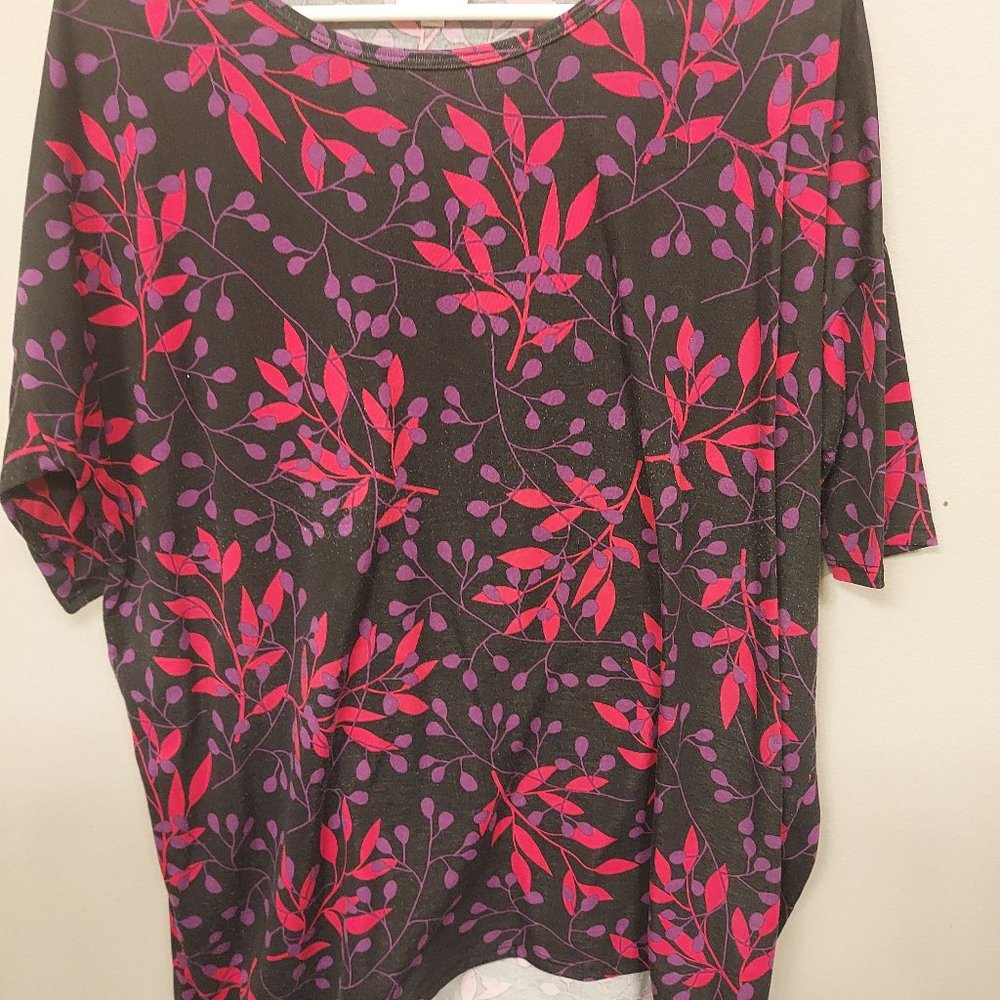 LulaRoe Irma Top